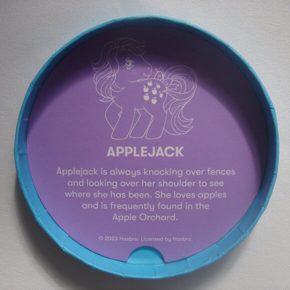 ERSTWILDER X MY LITTLE PONY APPLEJACK BROOCH NIB NWT - Picture 6 of 9